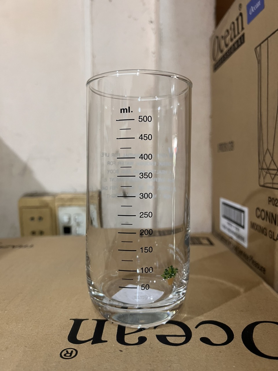 2B00322X0247 - Ly vạch sữa in hình Giỏ Cây